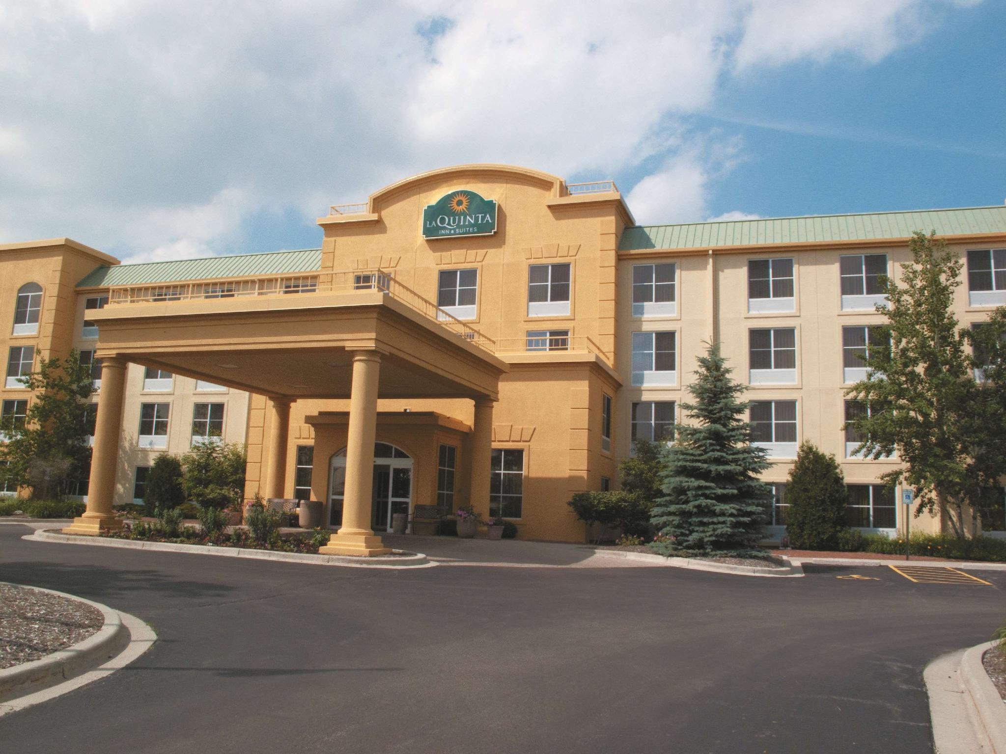 Отель La Quinta By Wyndham Milwaukee Sw New Berlin Экстерьер фото