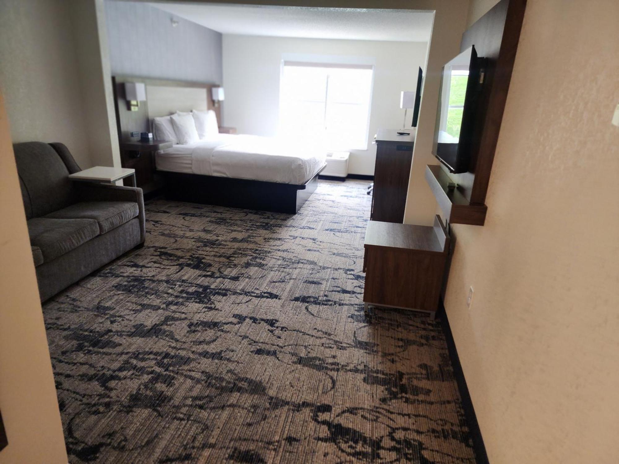 Отель La Quinta By Wyndham Milwaukee Sw New Berlin Экстерьер фото