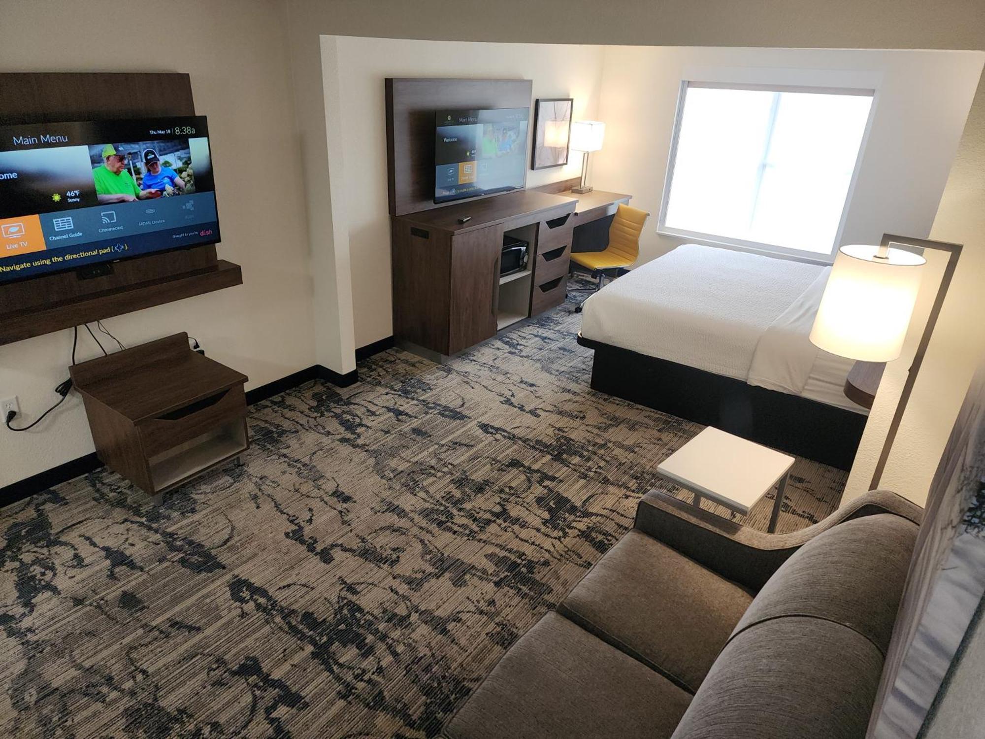 Отель La Quinta By Wyndham Milwaukee Sw New Berlin Экстерьер фото